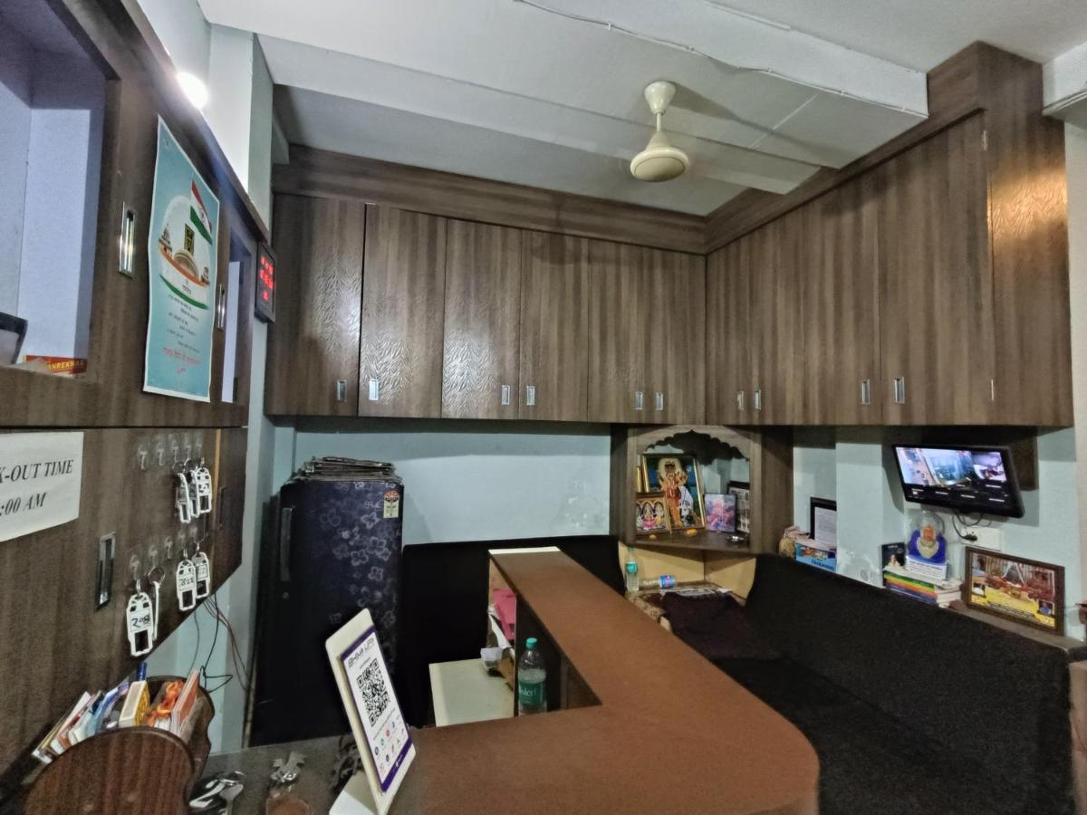 Hotel Chaitanya Maheshwar ภายนอก รูปภาพ